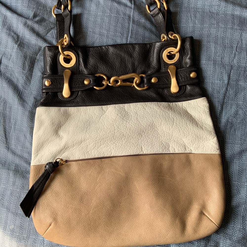 B. Makowsky leather bag